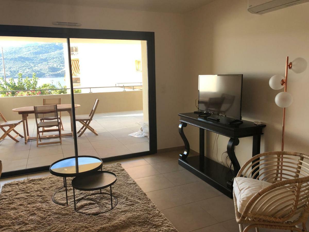Fronte Di Mare Apartment โพรพริอาโน ภายนอก รูปภาพ
